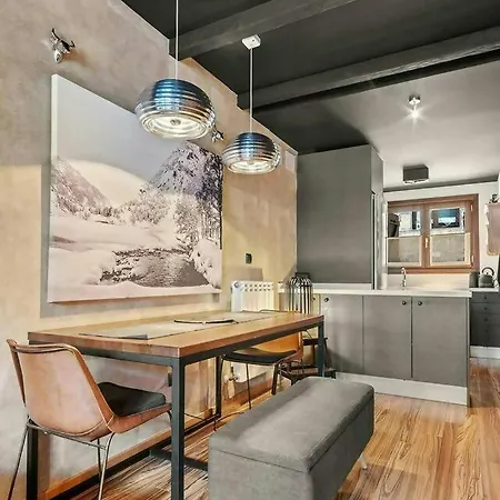 Iraida - Precioso Duplex En By Cardi Lanuza